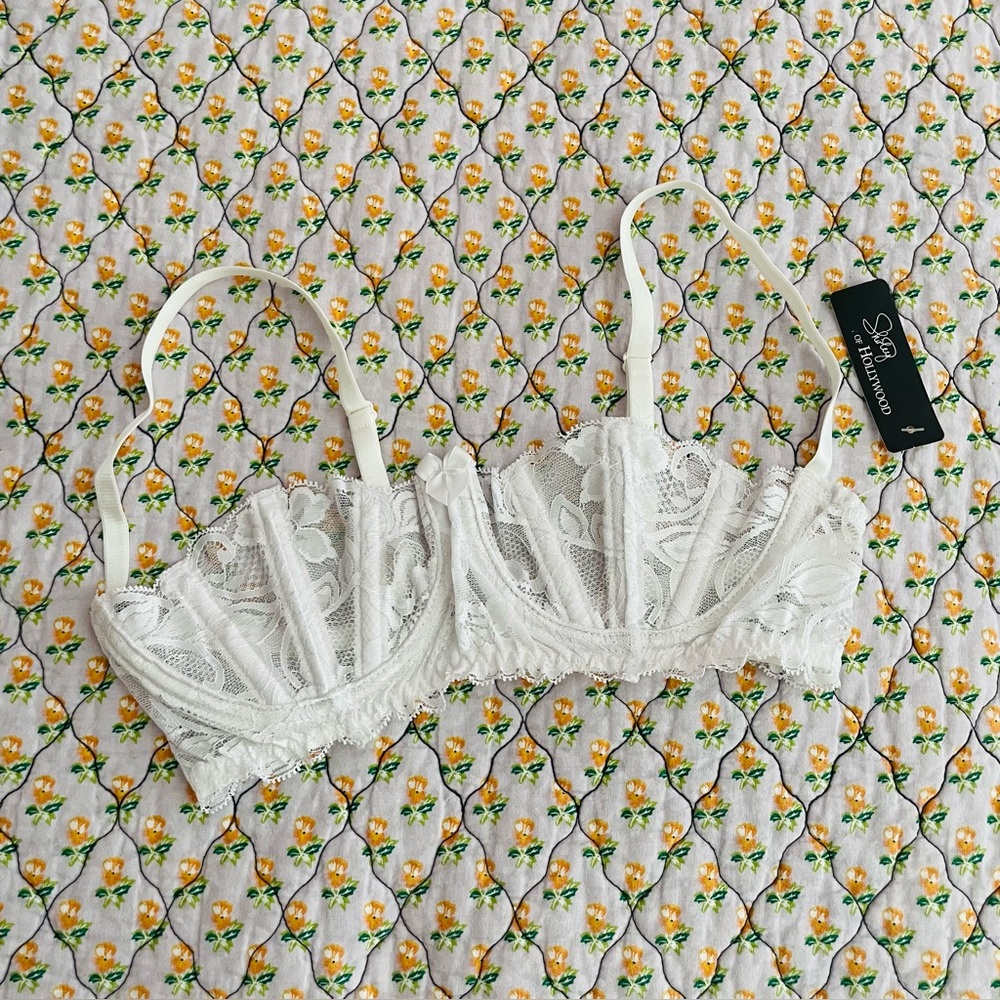 NWT SHELF BRA BRIDAL WHITE LACE 34